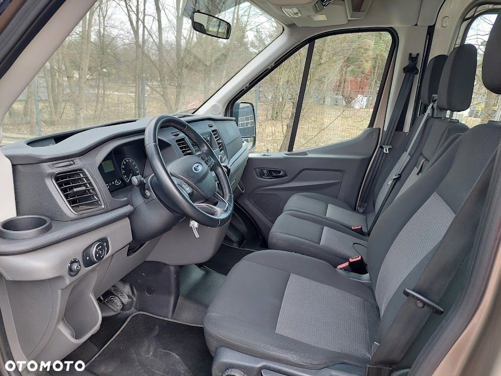 Ford Transit - 18