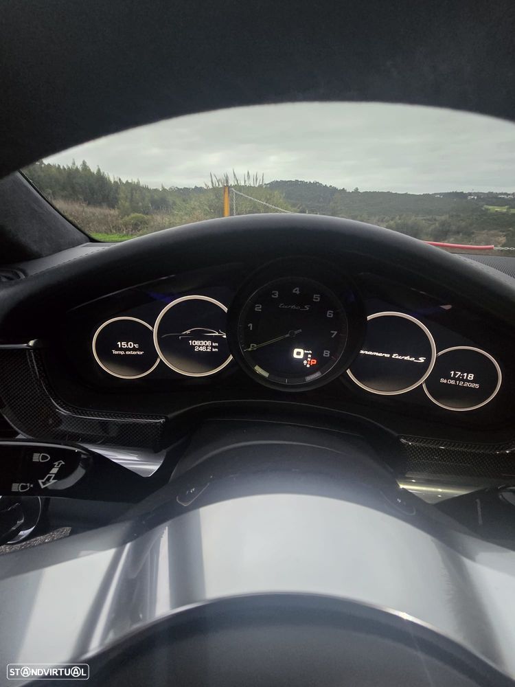 Porsche Panamera Sport Turismo Turbo S E-Hybrid - 21