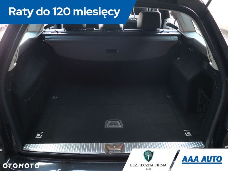 Mercedes-Benz Klasa E - 16