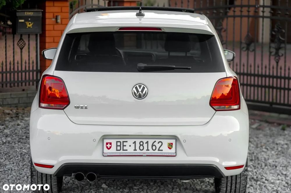 Volkswagen Polo 1.4 DSG GTI - 11