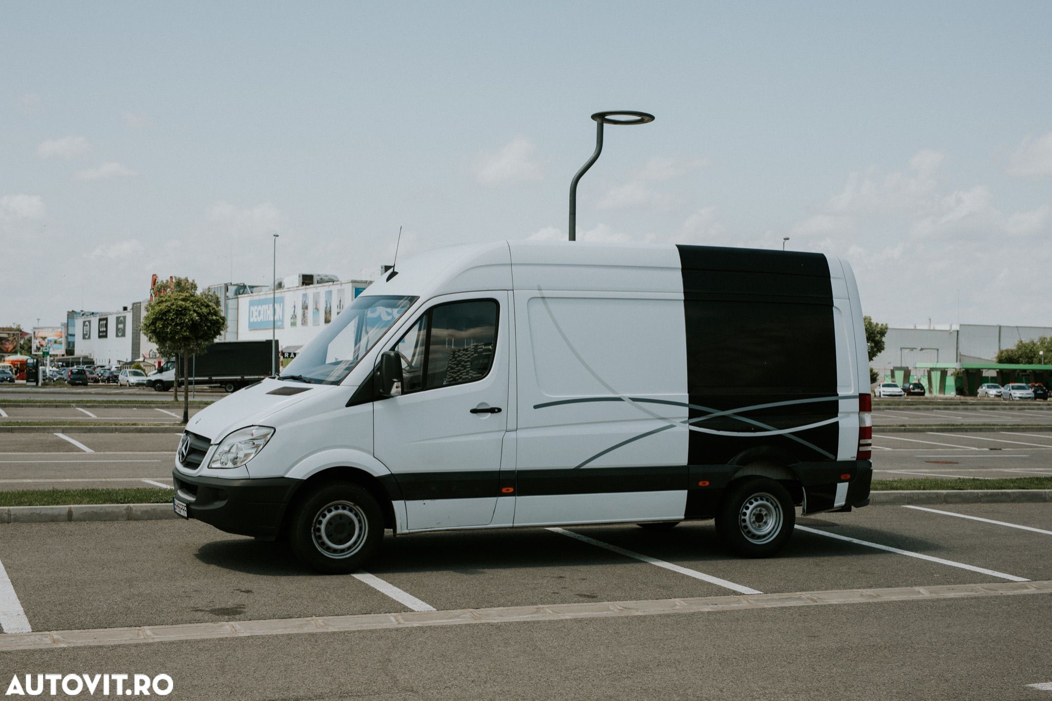 Mercedes-Benz Sprinter - 1
