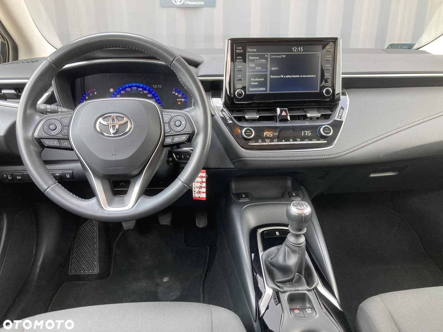 Toyota Corolla - 13