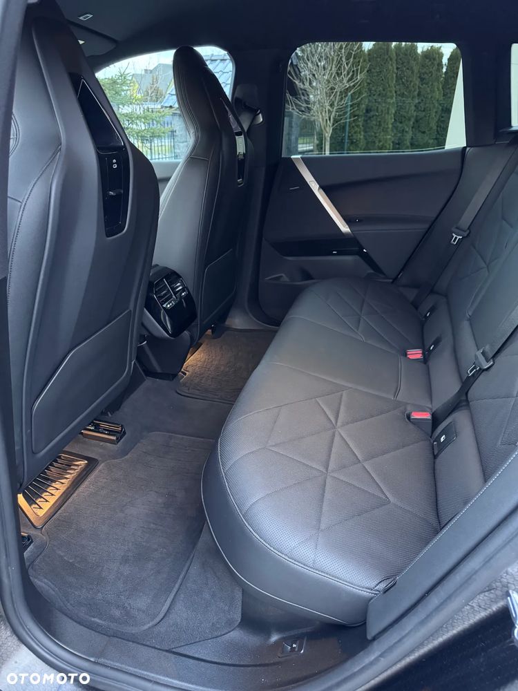 BMW iX xDrive40 76.6kWh - 7