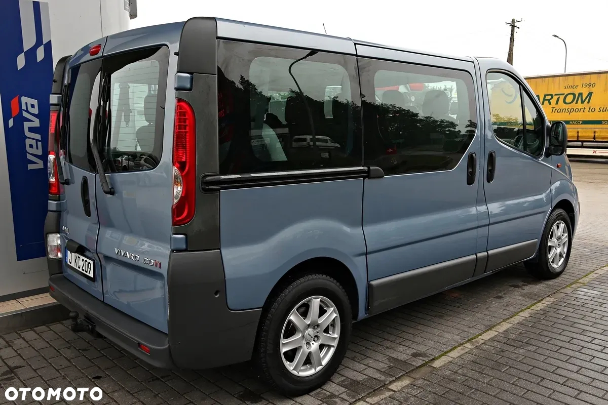 Opel Vivaro - 13
