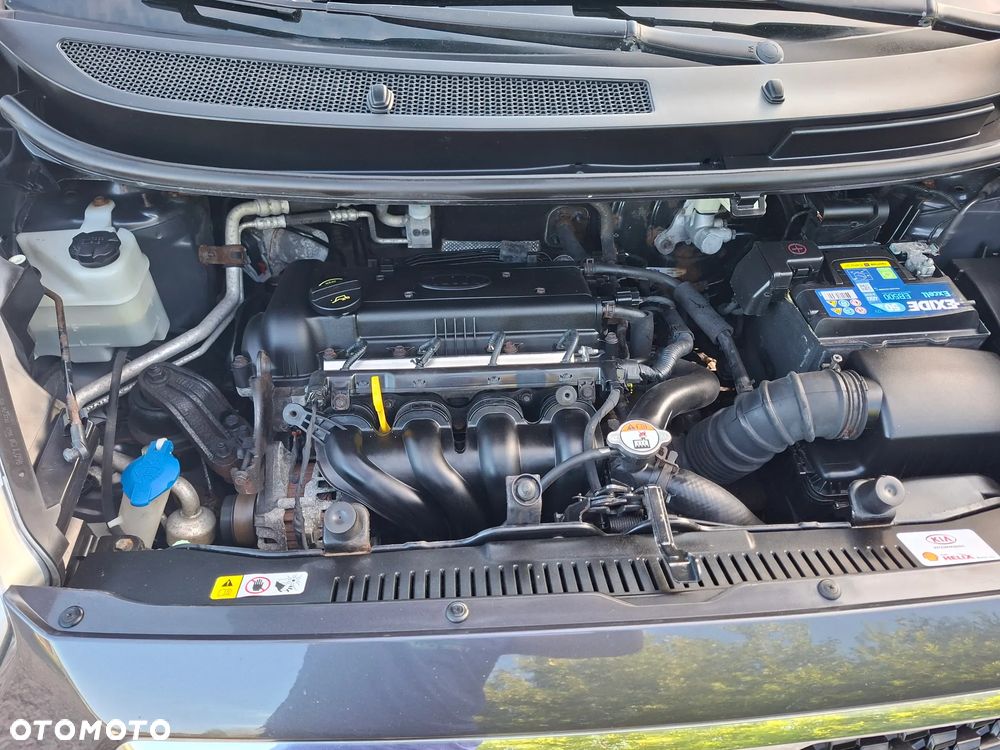 Kia Venga 1.6 CVVT Platinum Edition - 17