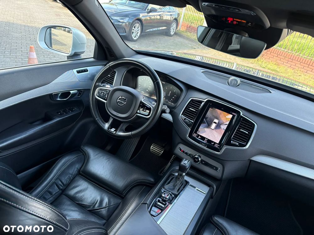 Volvo XC 90 D5 SCR AWD Inscription 7os - 31
