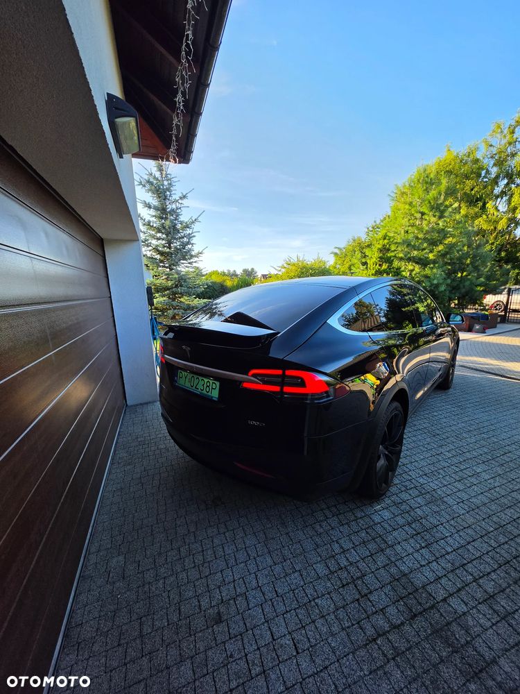 Tesla Model X Long Range Plus - 8