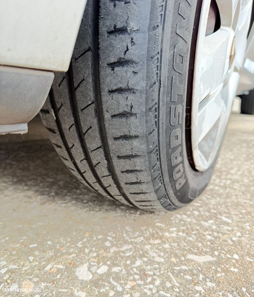 Renault Clio 1.2 16V Authentique - 21