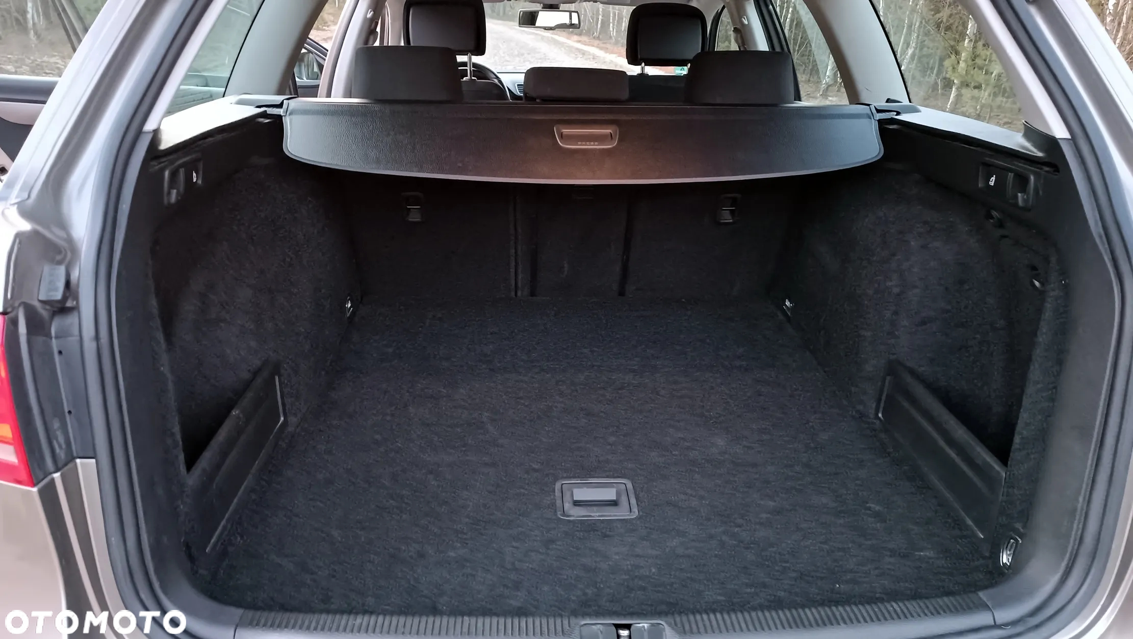 Volkswagen Passat 2.0 TDI Comfortline - 13