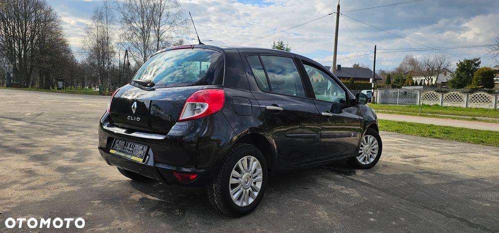 Renault Clio 1.2 16V 75 Dynamique - 8