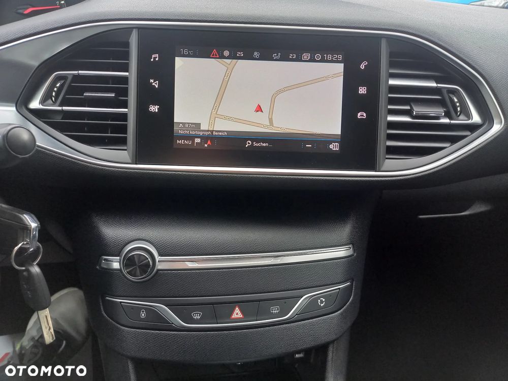 Peugeot 308 - 25