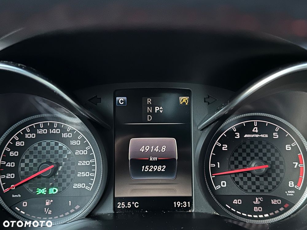 Mercedes-Benz Klasa C AMG 43 4Matic 9G-TRONIC Night Edition - 11