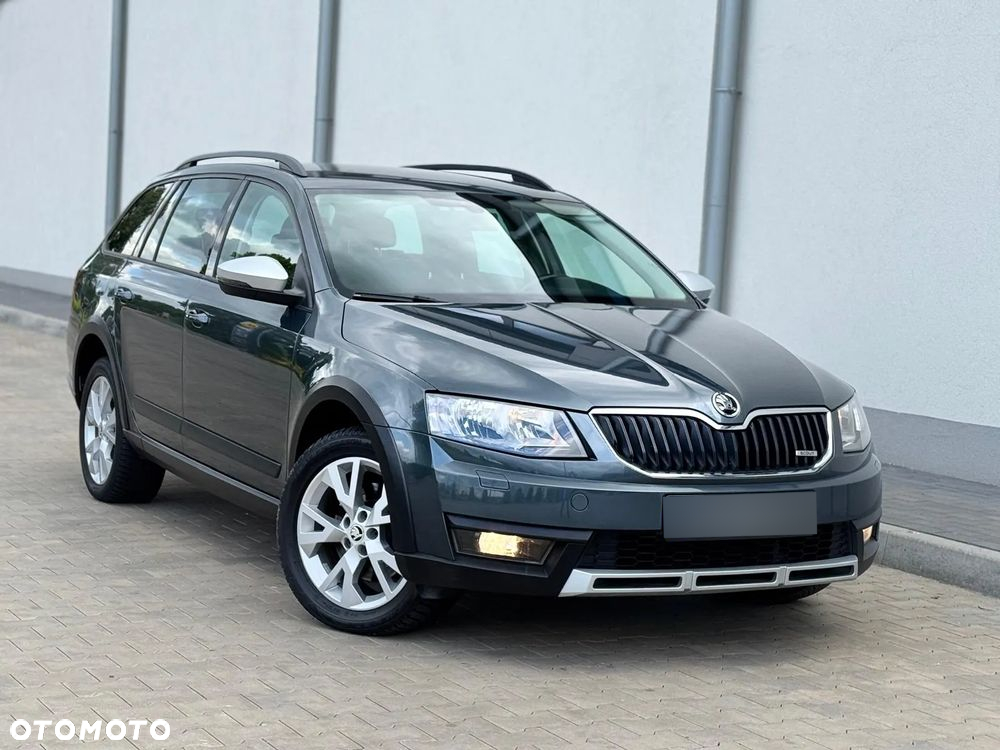 Skoda Octavia Scout 2.0 TDI 4x4 DSG - 14