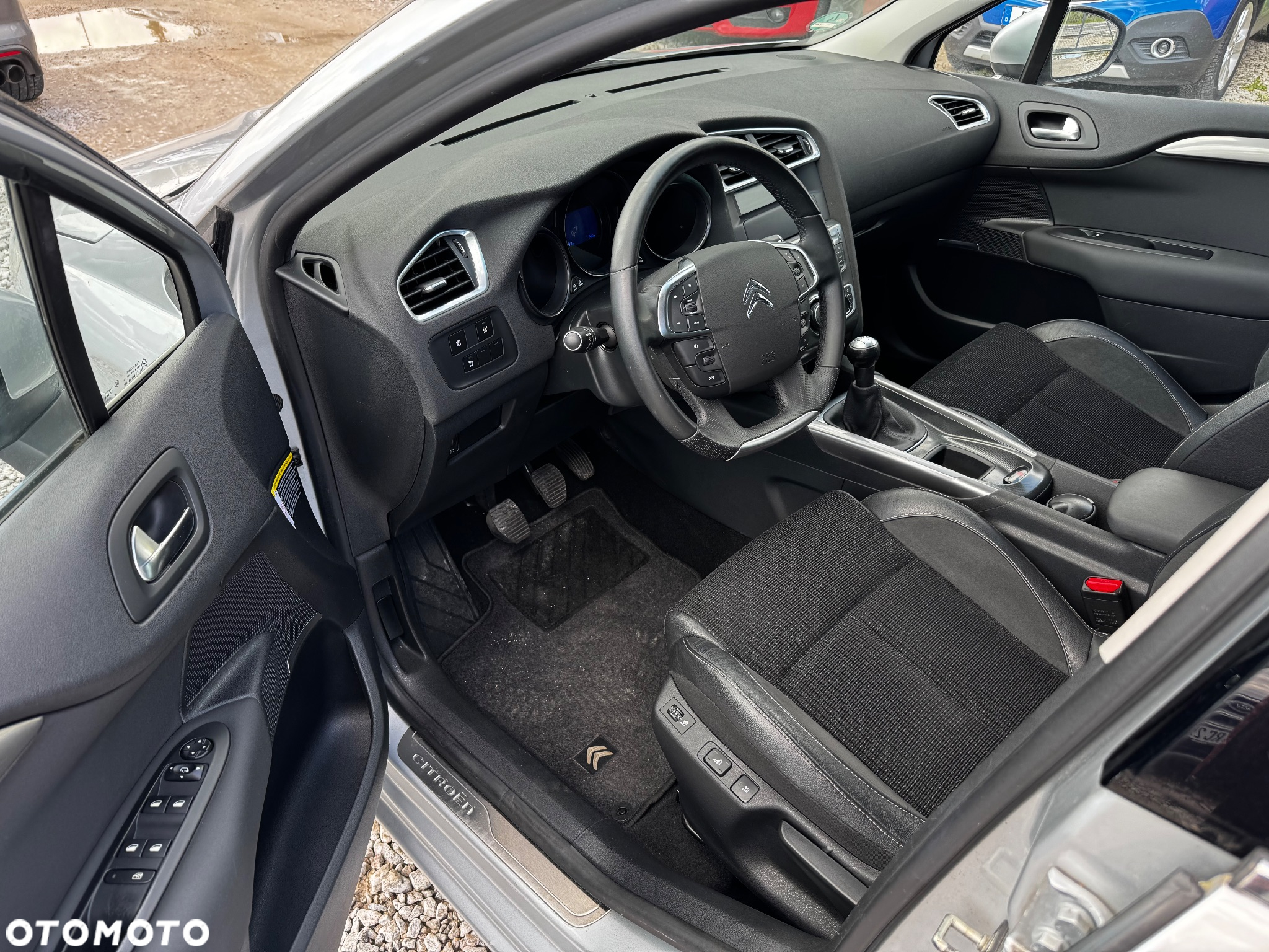 Citroën C4 1.6 VTi Exclusive - 23