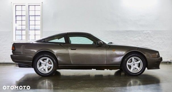 Aston Martin Virage - 2