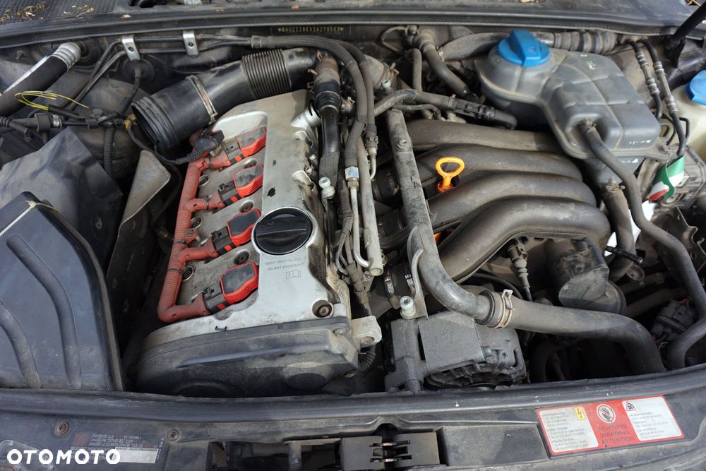 SILNIK KOMPLETNY A4 B6 2.0 16V 130KM ALT 06B100098C AUDI 2000-2006 - 1