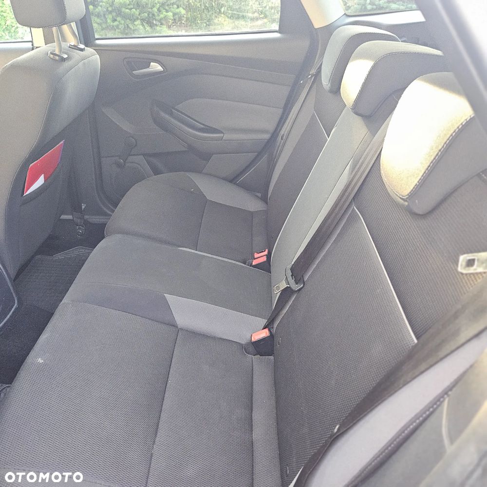 Ford Focus - 8