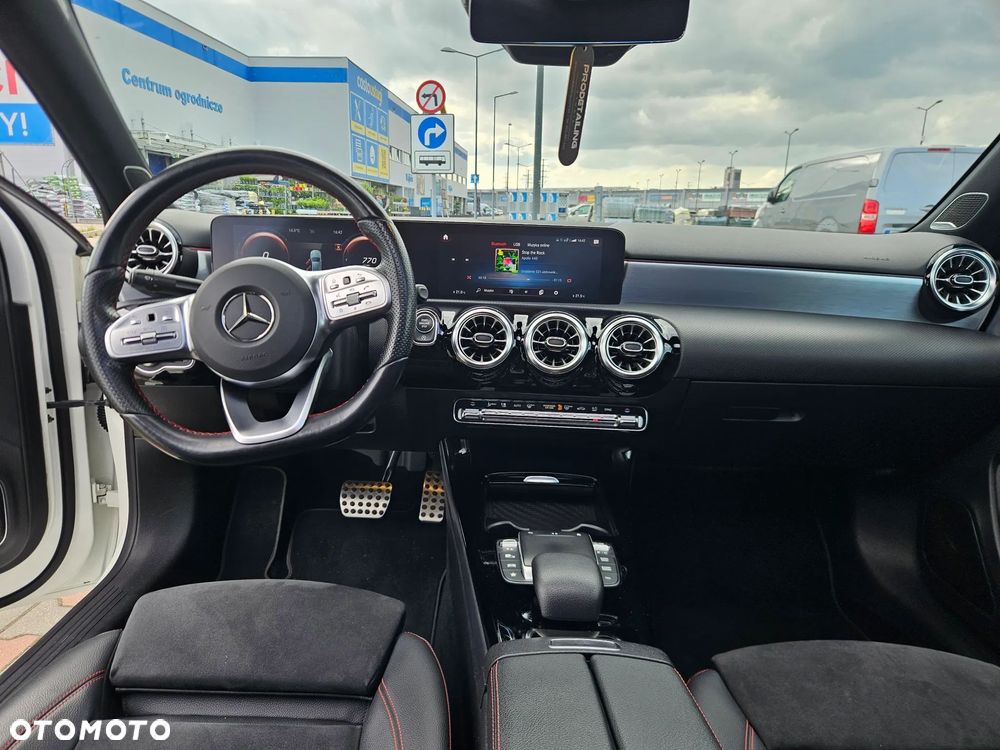 Mercedes-Benz Klasa A 220 d 4-Matic AMG Line 8G-DCT - 12
