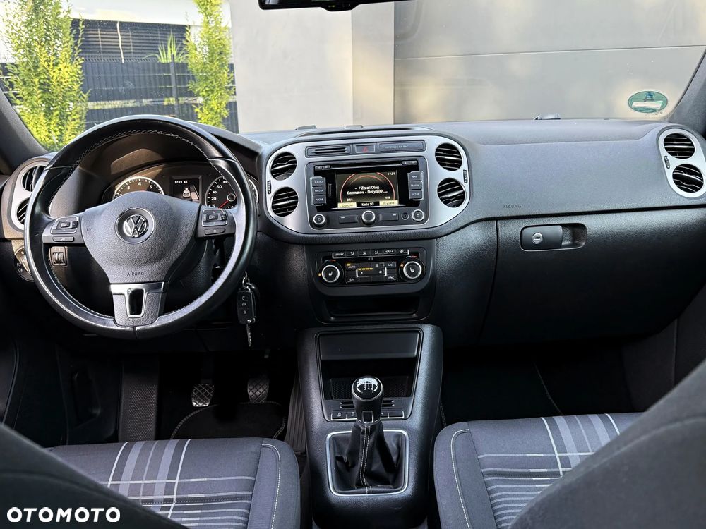 Volkswagen Tiguan 1.4 TSI BlueMotion Technology Lounge Sport & Style - 16