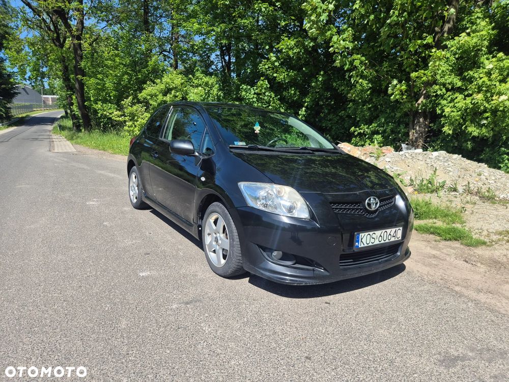 Toyota Auris 1.6 VVT-i Sol - 1