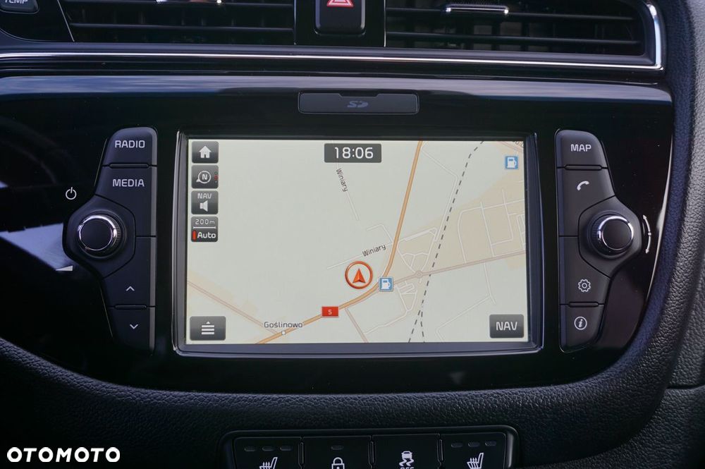 Kia Ceed 1.6 GDI Dream Team Edition - 9