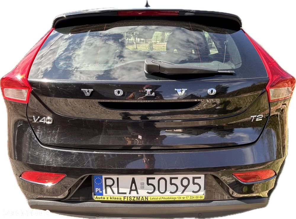 Volvo V40 T2 Momentum - 4