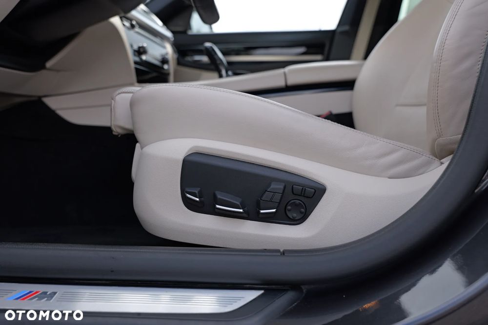 BMW Seria 7 750Ld xDrive Blue Performance Edition Exclusive - 38