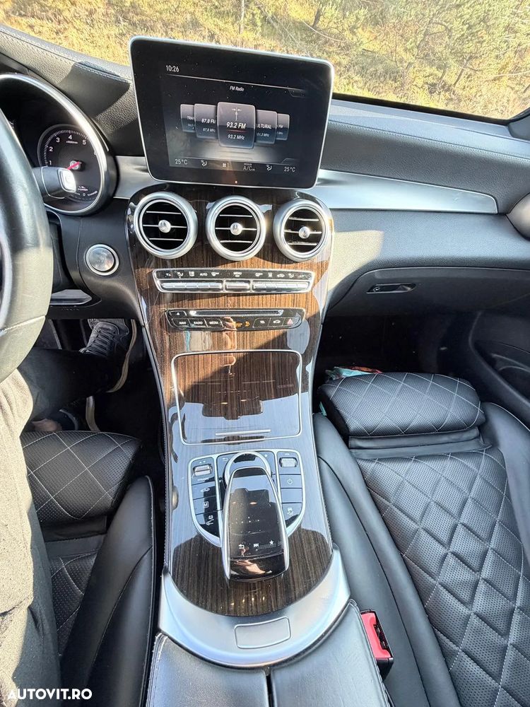 Mercedes-Benz GLC Coupe 300 de 4Matic 9G-TRONIC Edition AMG Line - 6