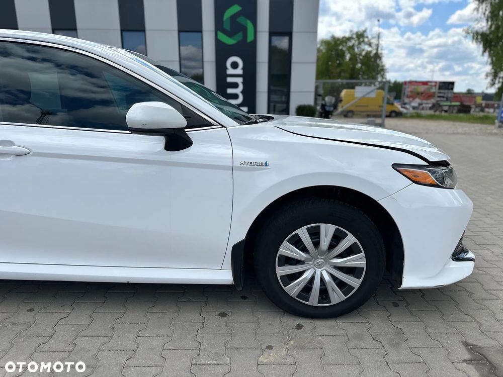 Toyota Camry - 7