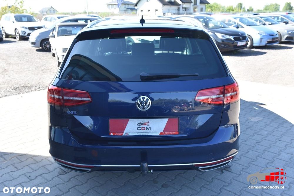 Volkswagen Passat - 9