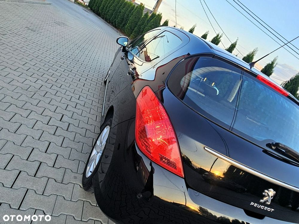 Peugeot 308 - 16