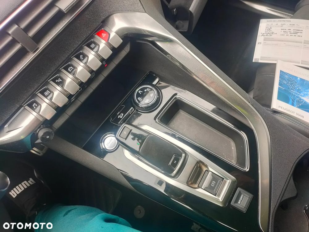 Peugeot 3008 PureTech 130 Stop & Start GPF EAT8 Crossway - 15