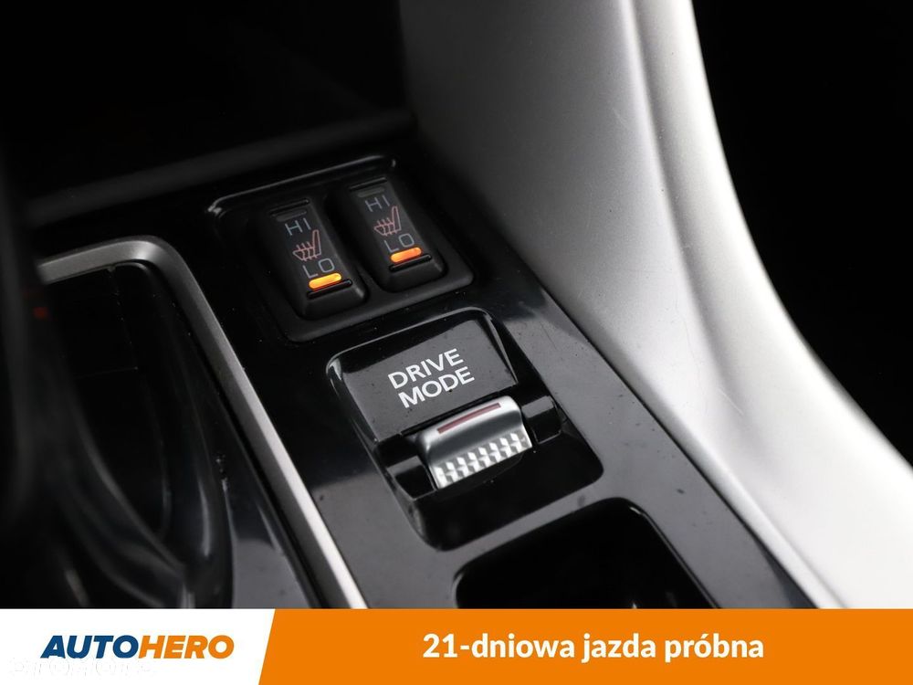Mitsubishi Eclipse Cross - 27