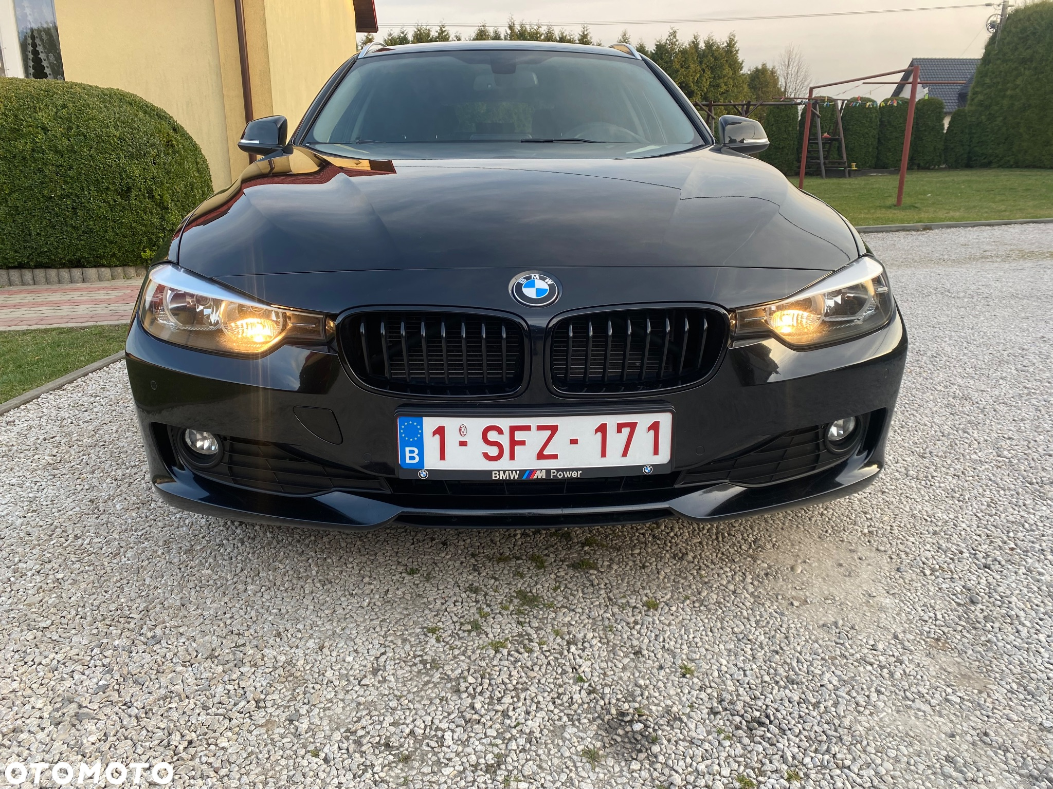 BMW Seria 3 318d Touring - 28