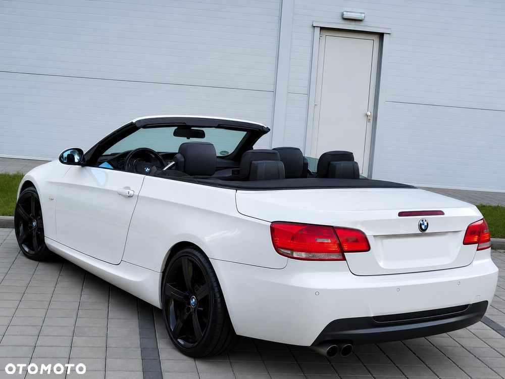 BMW Seria 3 325i - 2