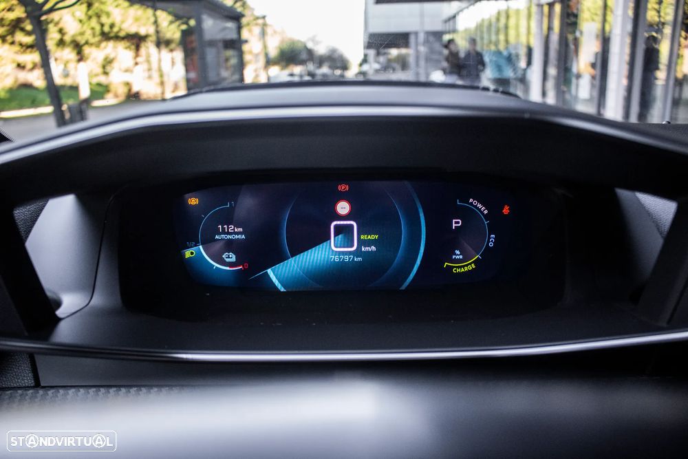 Peugeot e-208 50 kWh GT Line - 19