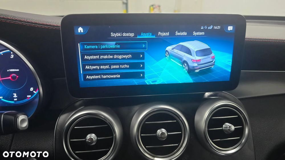 Mercedes-Benz GLC 300 d 4Matic 9G-TRONIC AMG Line Plus - 25