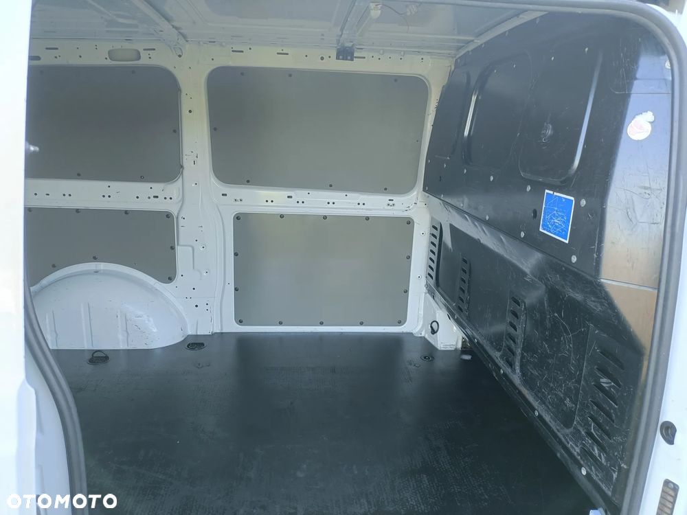 Mercedes-Benz Vito - 15