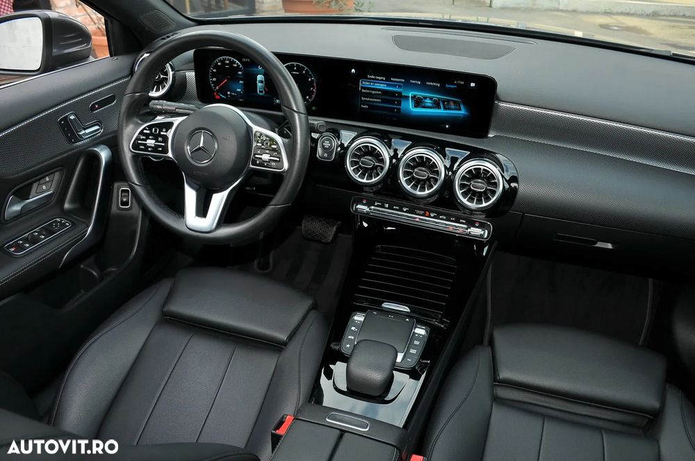 Mercedes-Benz A 180 7G-DCT Edition 2021 - 8