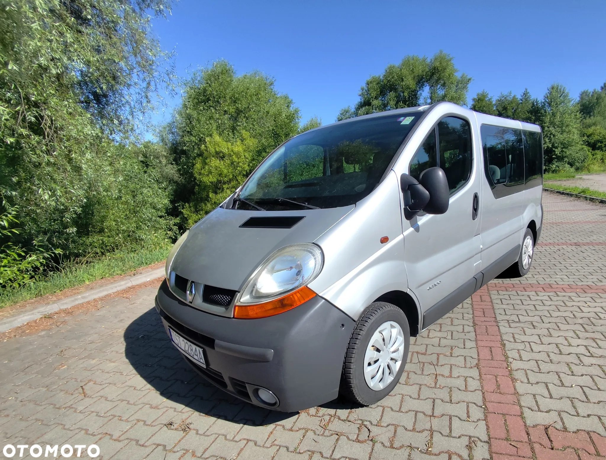 Renault Trafic 1.9 dCi L1H1 - 12