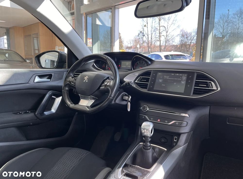 Peugeot 308 PureTech 130 Stop & Start Allure - 23