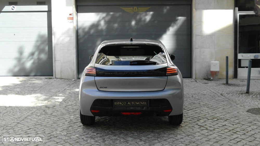 Peugeot 208 1.2 PureTech Allure - 8