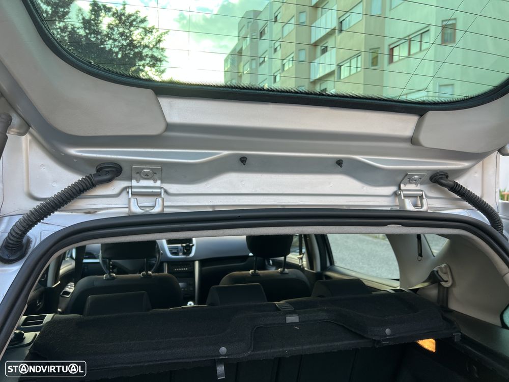 Peugeot 207 SW 1.6 HDi Sport - 34