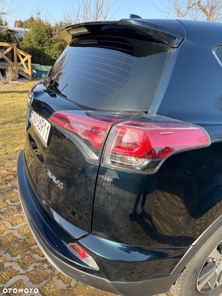 Toyota RAV4 2.0 D-4D Premium 4x2 - 7