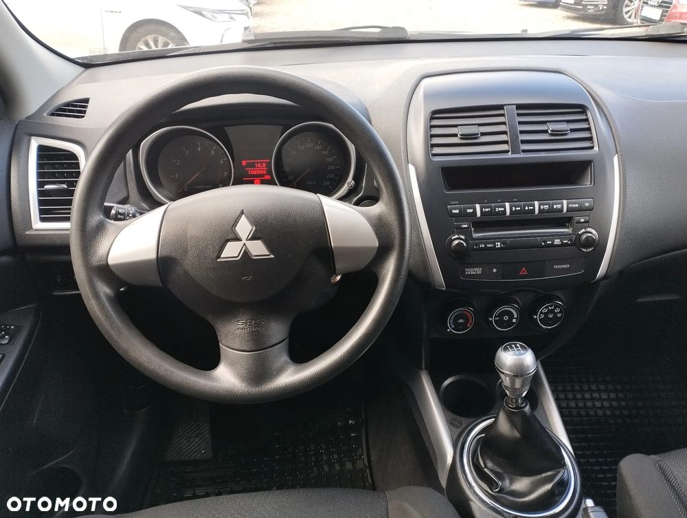 Mitsubishi ASX 1.6 Inform - 13