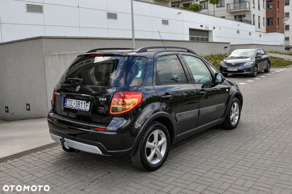 Suzuki SX4 - 4