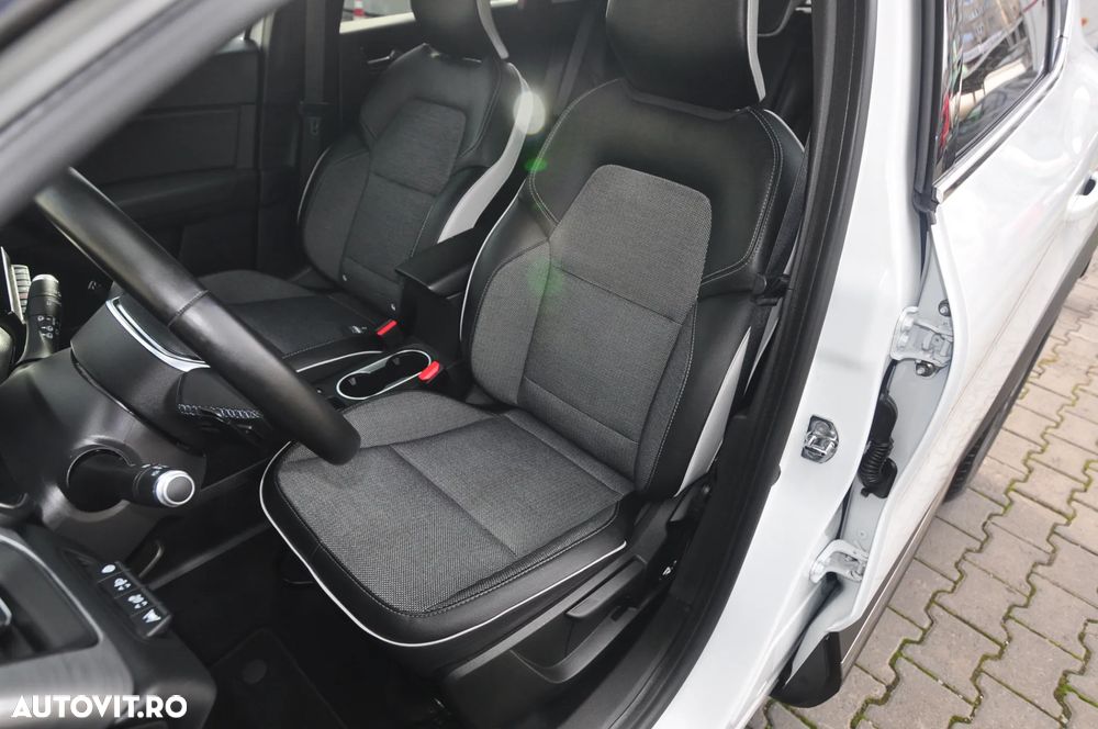 Renault Captur BLUE dCi 115 EDC BUSINESS EDITION - 6