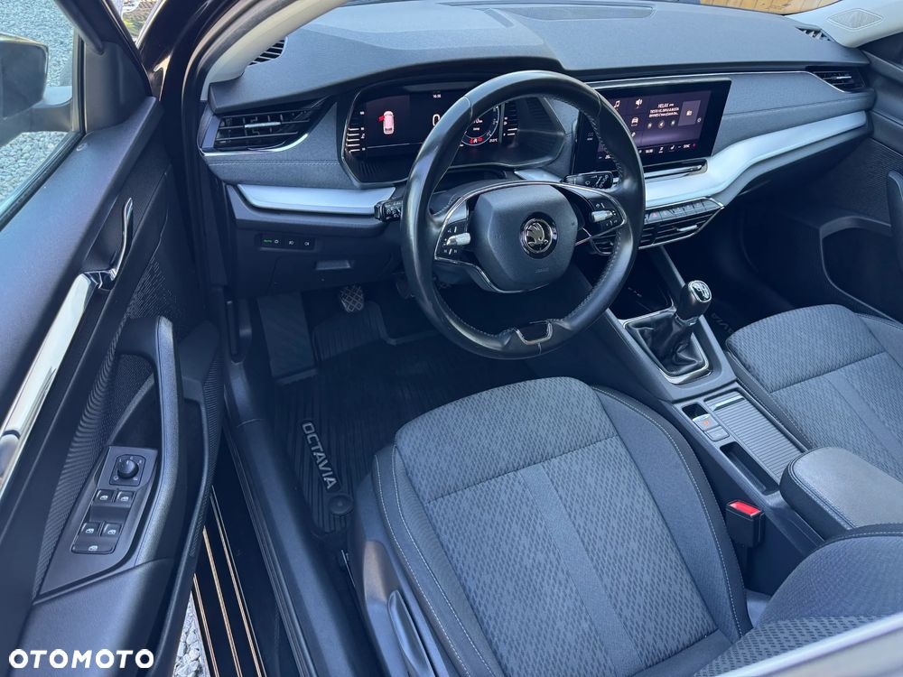 Skoda Octavia 2.0 TDI Style - 35