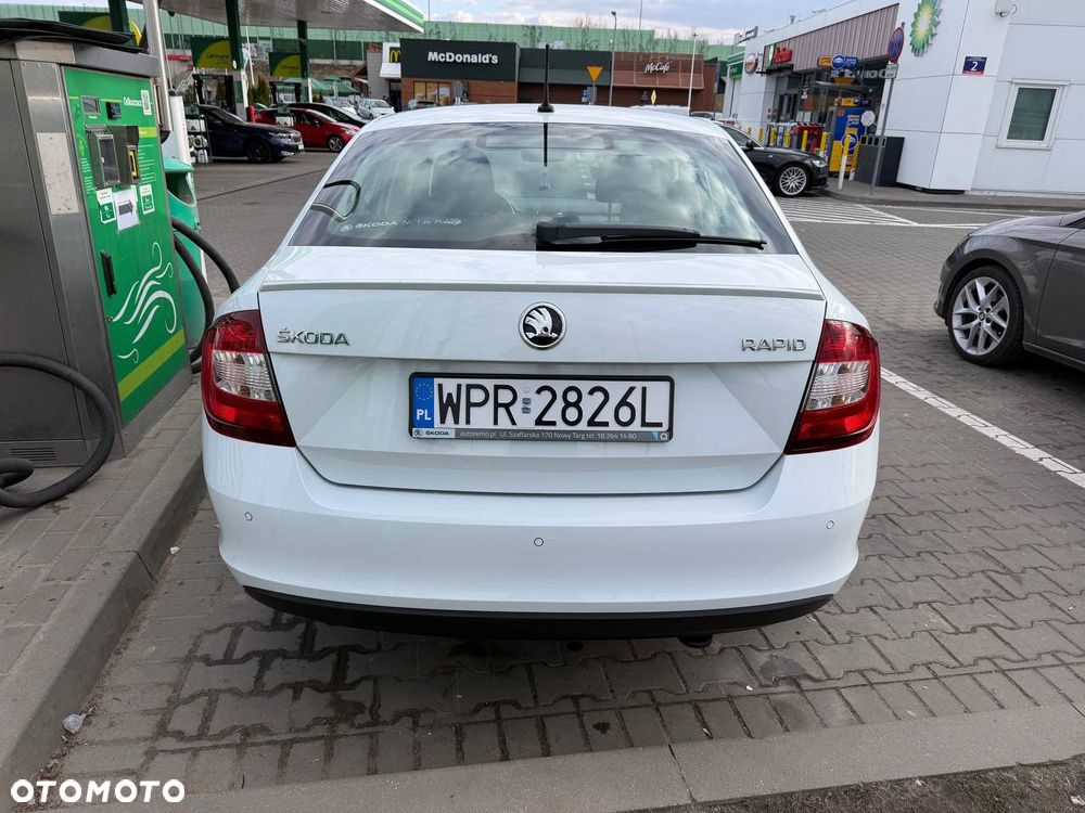 Skoda RAPID - 8