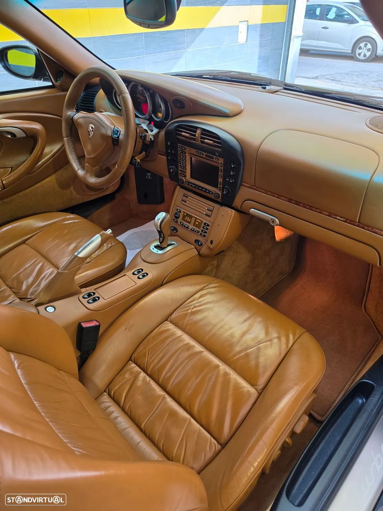 Porsche 911 Série F - 53